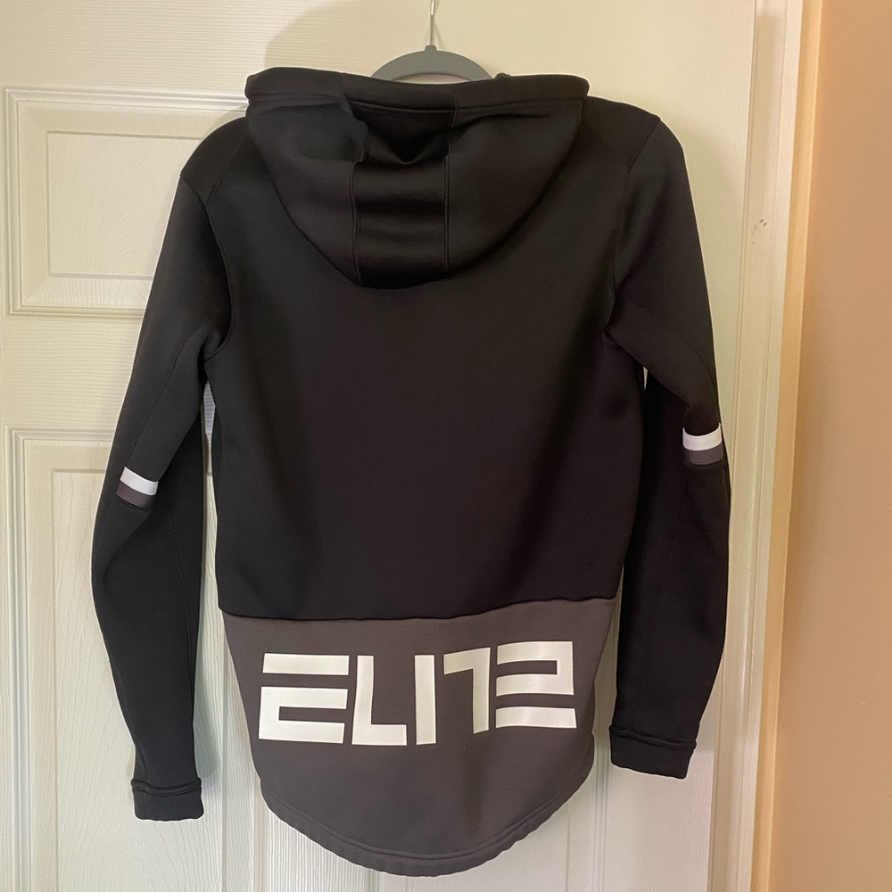 Boys XL Nike Elite Zip up